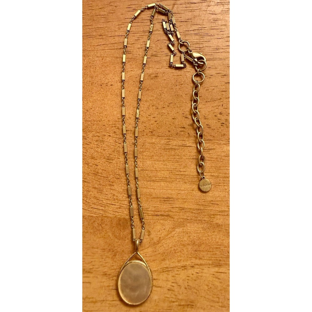 STELLA & DOT  Mother of Pearl‎ Silver Pendent Necklace